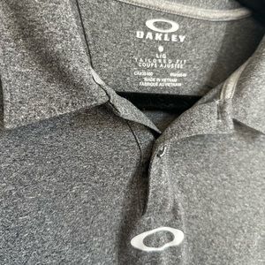 Oakley Men’s Size Large Polo